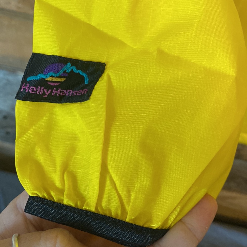 BOGO❗️Helly Hansen Jacket - Picture 5 of 6